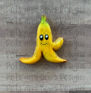 Banana Peel Cutter - Dots and Bows Designs